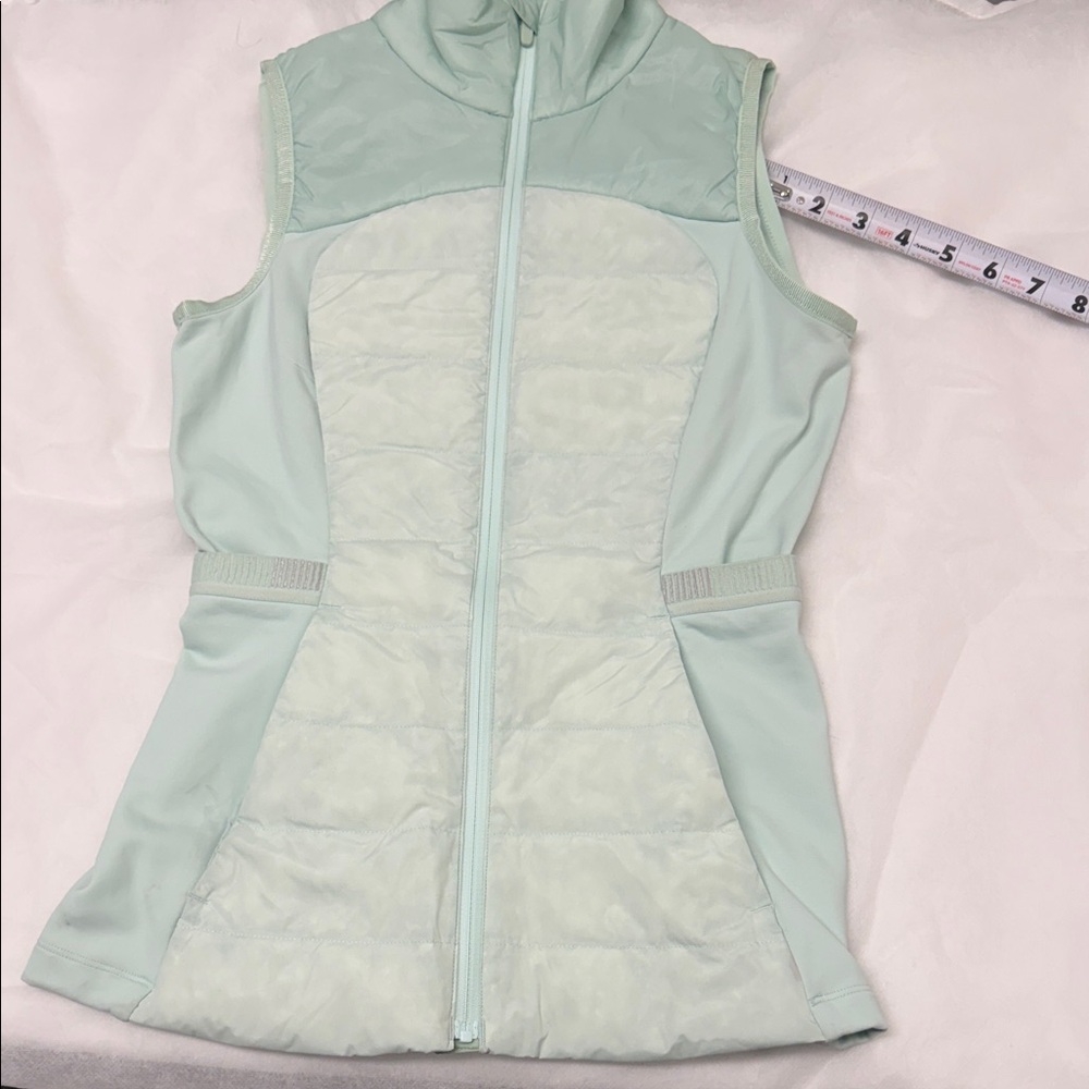 lululemon athletica Mint Green Quilted & Smooth Panel Sleeveless Vest